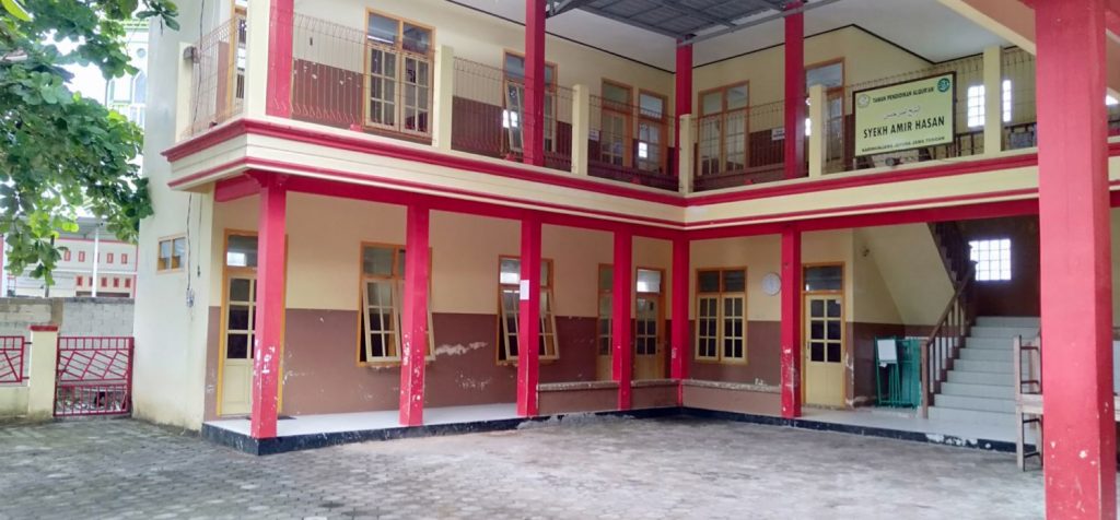 Wakaf Air Sekolah Karimun Jawa Jepara