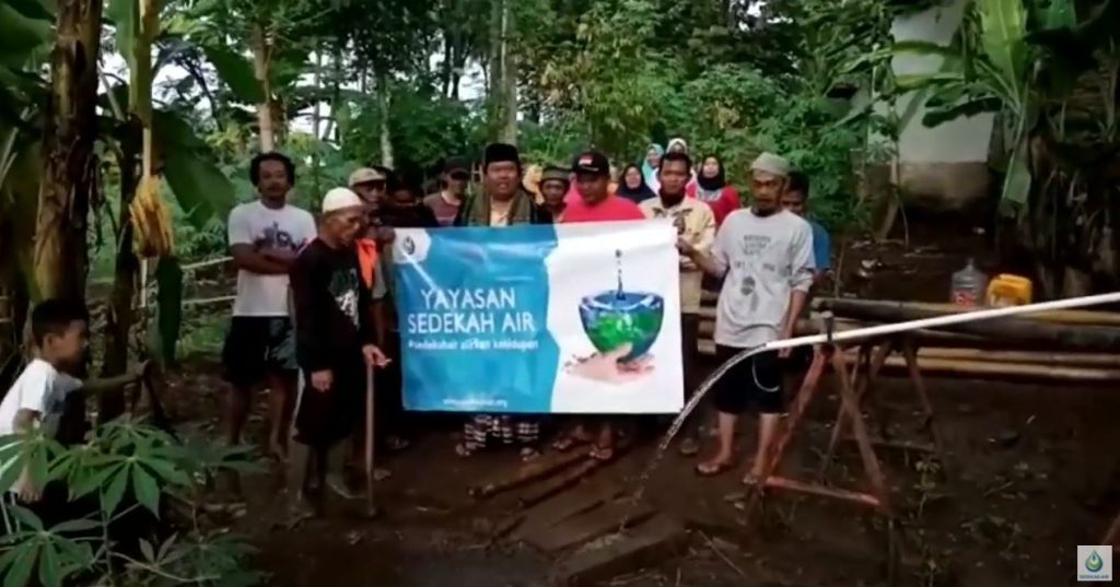 Wakaf Sumur Untuk Warga Kampung Babakan Kiarabuah Sukawening Garut