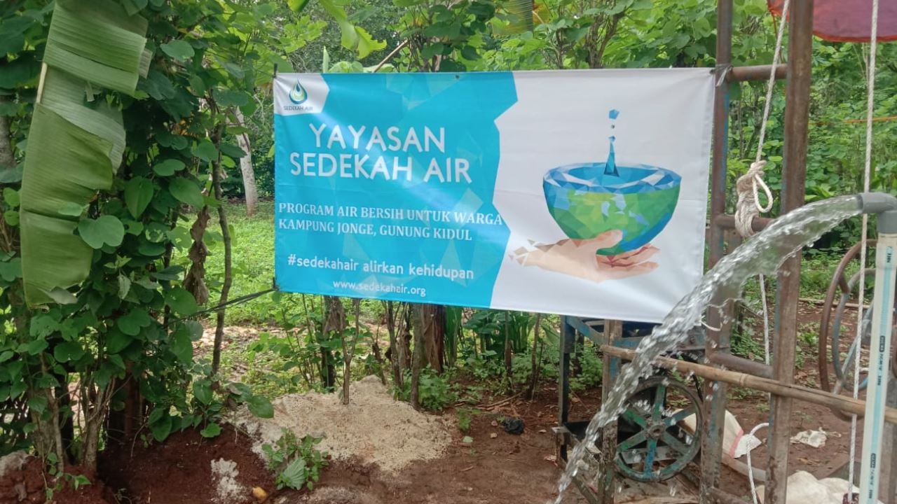 Wakaf Sumur untuk Warga Kampung Jonge Pacarejo Semanu Gunungkidul Wonosari - Yogyakarta