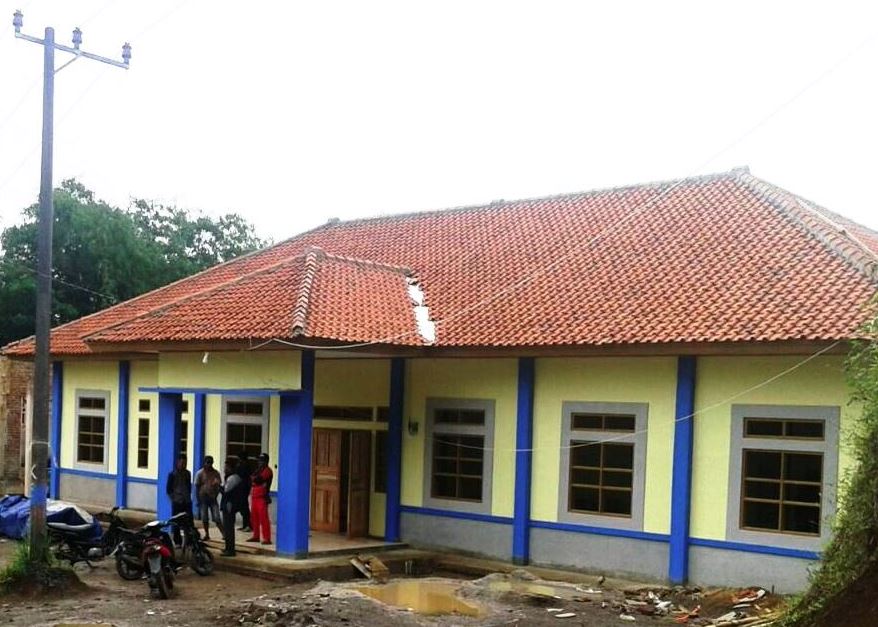 Wakaf Air Untuk Sekolah SMK ISLAM TERPADU BANJARWANGI - Garut