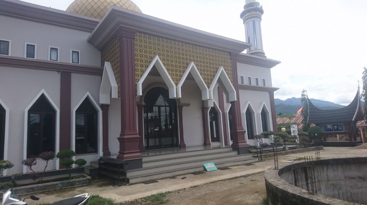 Wakaf Air Untuk Tempat Ibadah (Masjid Jamik) Situmbuk Batusangkar - Sumatera barat