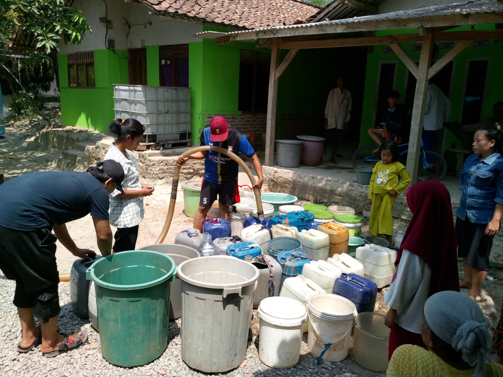 Usulan Lokasi Sedekah Air untuk Warga Jl Kampung Gamblok, RT 001 RW 005, Desa Ridho Manah, Kabupaten Bekasi, Jawa Barat