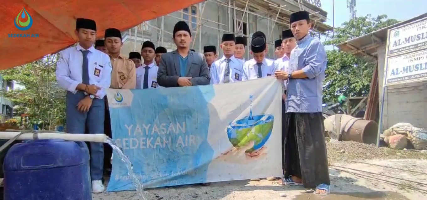 Wakaf Sumur Bor untuk Pondok Pesantren Al-Muslimun dan Warga Kampung Sukamaju, Desa Hegarmanah, Kecamatan Sukaluyu, Kabupaten Cianjur, Jawa Barat